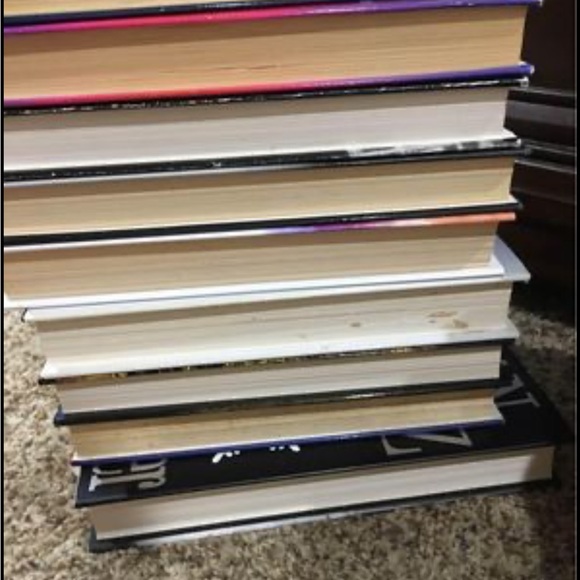 4/15$ DEAN KOONTZ BOOKS - Picture 5 of 9